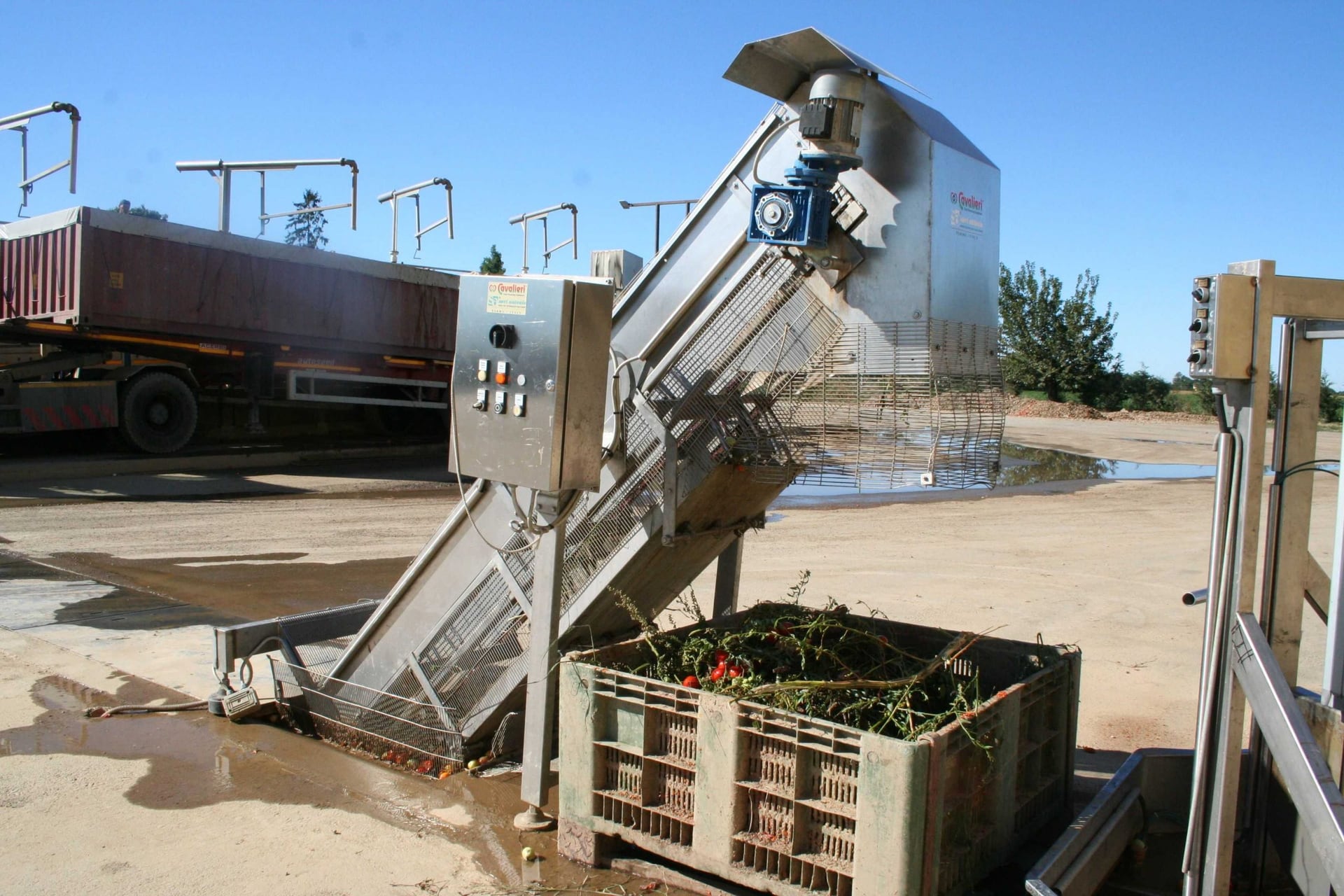Plants weeding machine